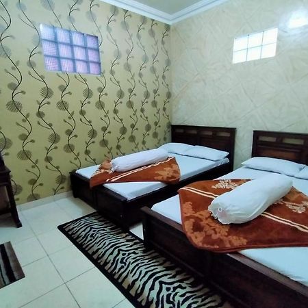 Villa Neza Sarangan Luaran gambar